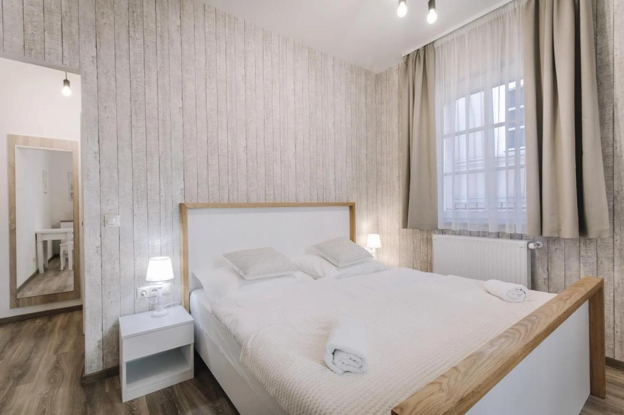 גיור Apartmanhaz Soho מראה חיצוני תמונה