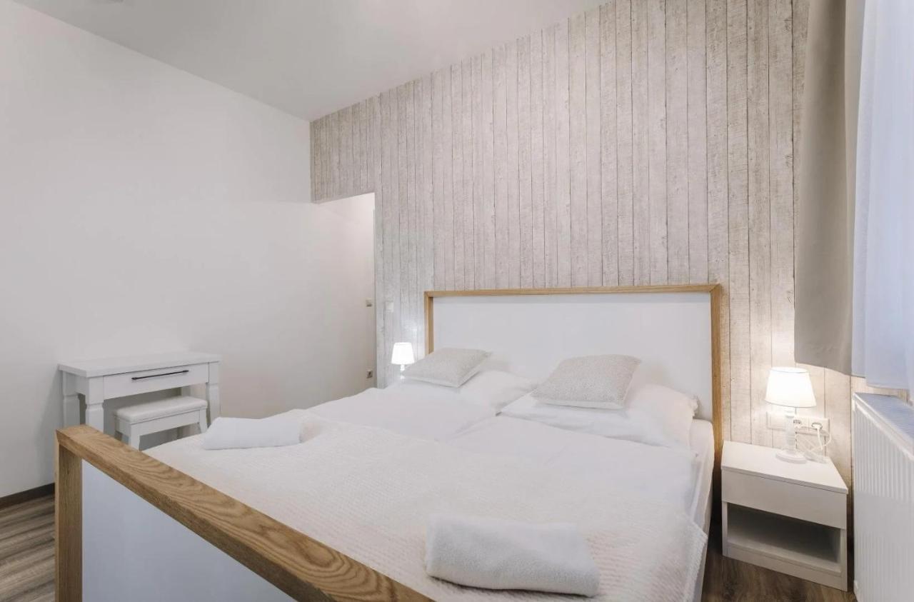 גיור Apartmanhaz Soho מראה חיצוני תמונה